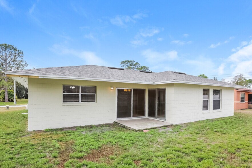 Building Photo - 703 Harland Ct