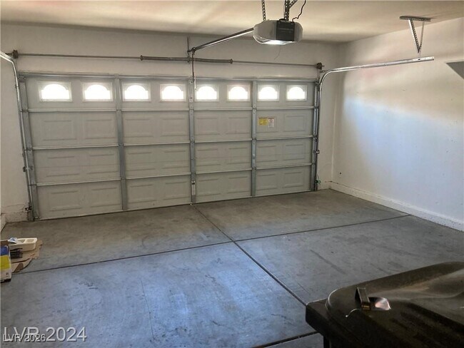 Building Photo - 843 Trout Stream Ct