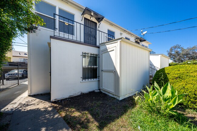 Building Photo - 3630 Highland Ave