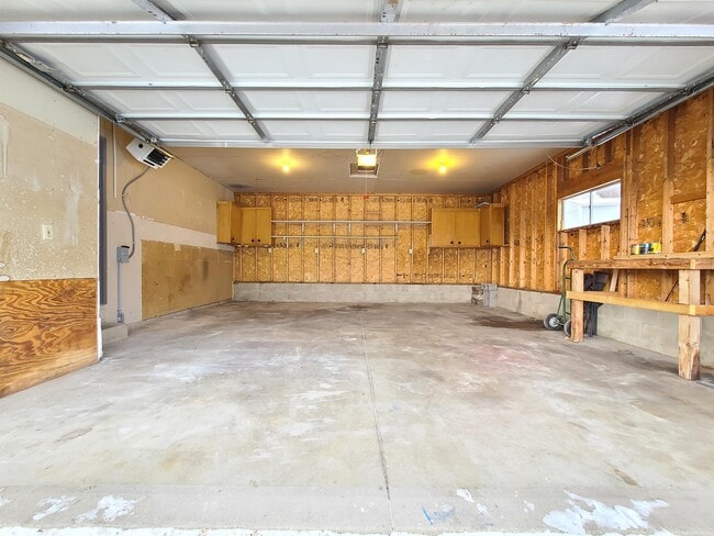 Building Photo - 2932 Northern Slopes Ln NE