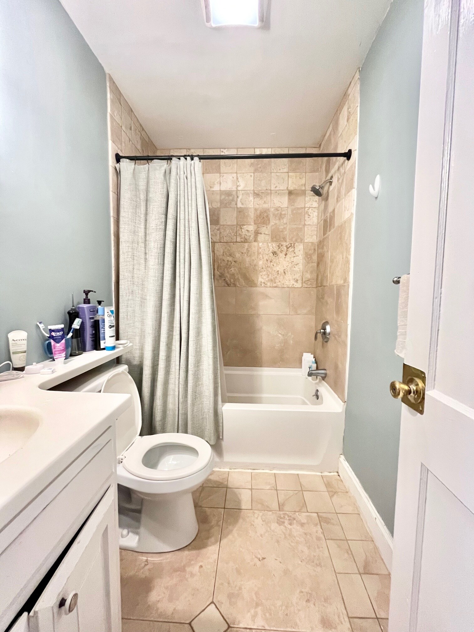 Building Photo - 152 Parker Hill Ave