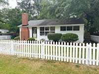 Building Photo - 408 Palm Dr S