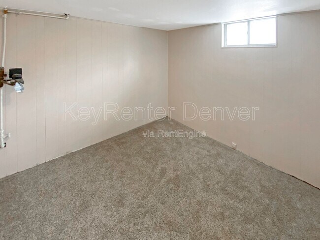 Building Photo - 2800 S Cherokee St