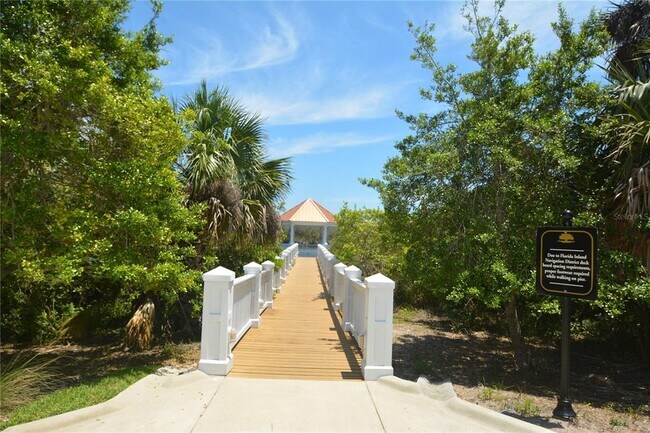 Building Photo - 56 Shinnecock Dr