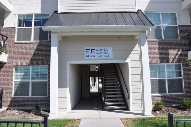 Building Photo - 3 bedroom, 2 bathroom house located in the desirable area of Saratoga Springs/ Lehi, UT