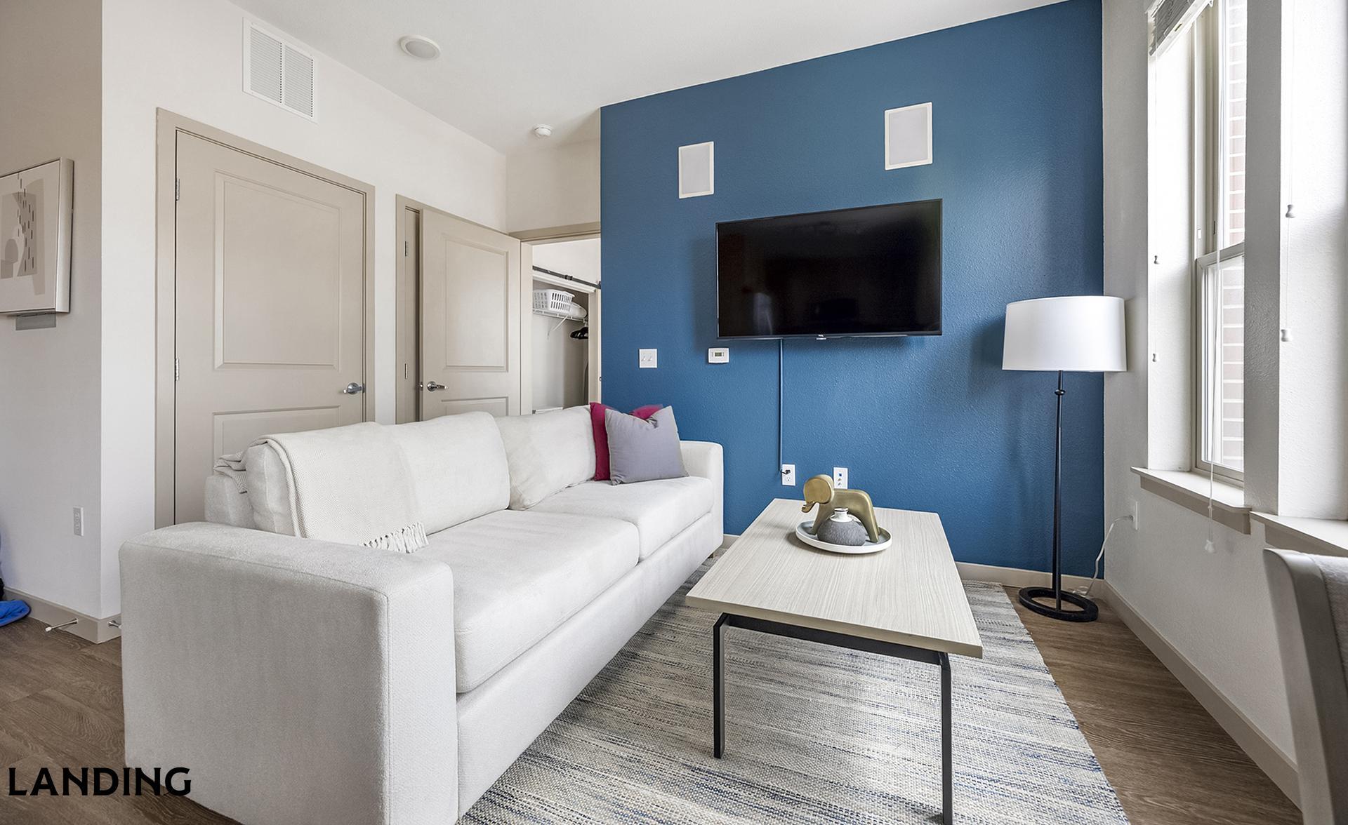 Building Photo - 1550 N Raleigh St