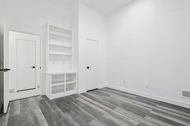 Building Photo - 18716 Thorntree Ln