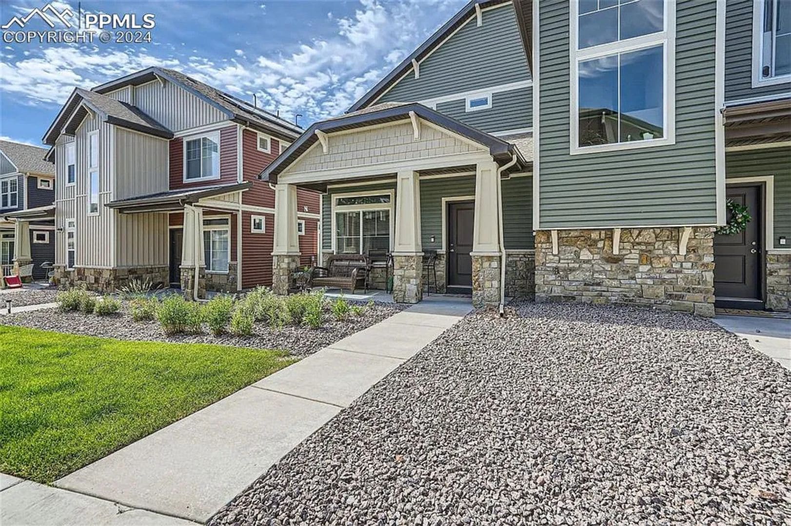 Building Photo - 9374 Crosshaven vw