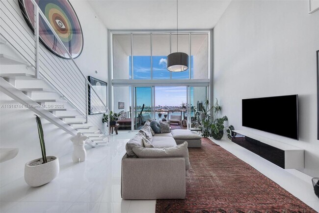 Building Photo - 1040 Biscayne Blvd