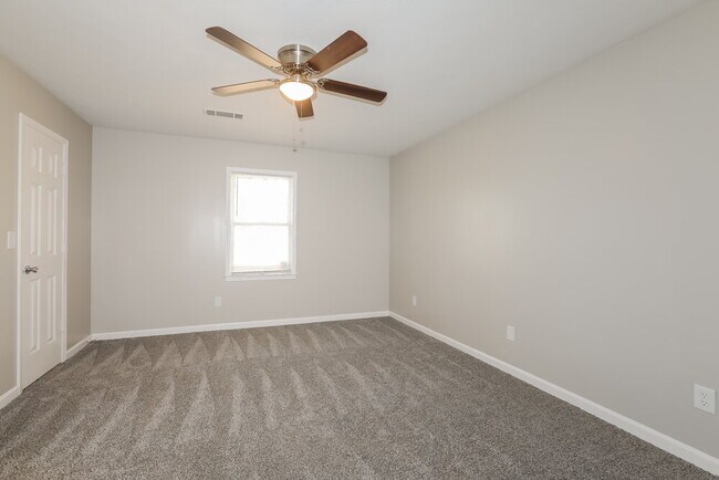 Building Photo - 2117 Tiffany Trail