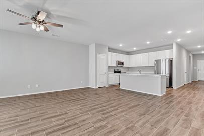 Building Photo - 1217 Benwick Dr