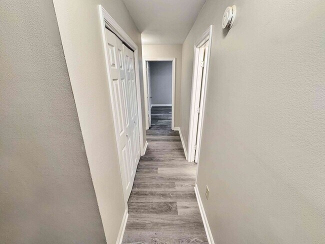 Building Photo - Renovated 4BR Home in Walton HS East Cobb