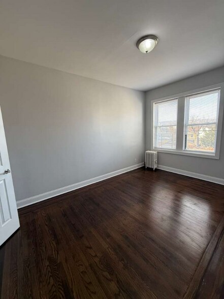 Building Photo - 230 Washington St