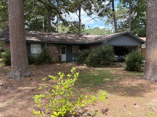 Building Photo - 10014 Prospect Loop