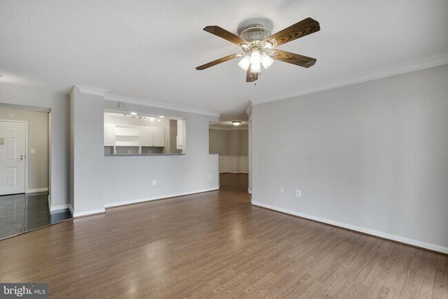 Building Photo - 2181 Jamieson Ave