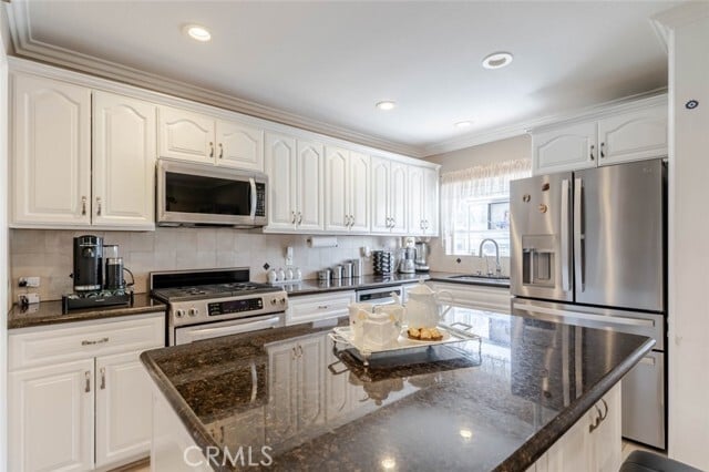 Building Photo - 3302 Paraiso Way