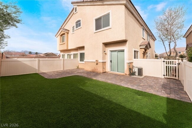 Building Photo - 6604 Lavender Lilly Ln