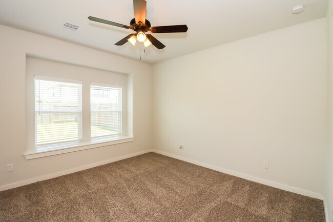 Building Photo - 15418 Formaston Dr