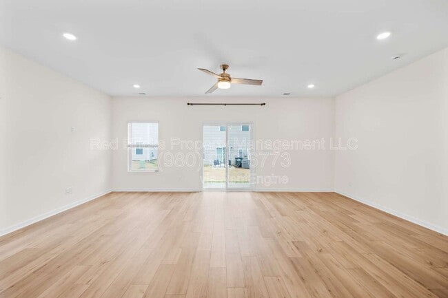 Building Photo - 7145 Bentz St