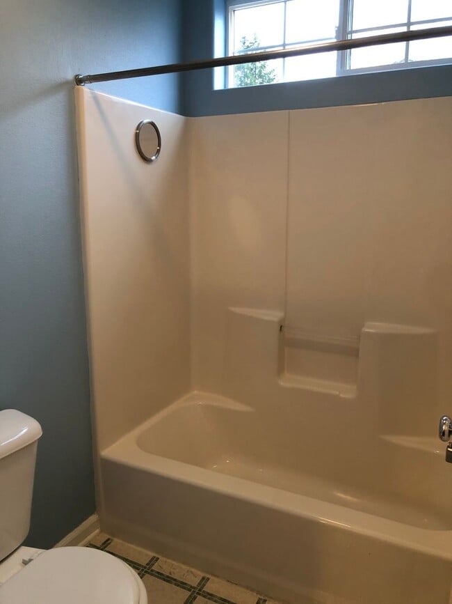 Building Photo - Beautiful 3 Bed + Bonus Room, 2.5 Bath Home!