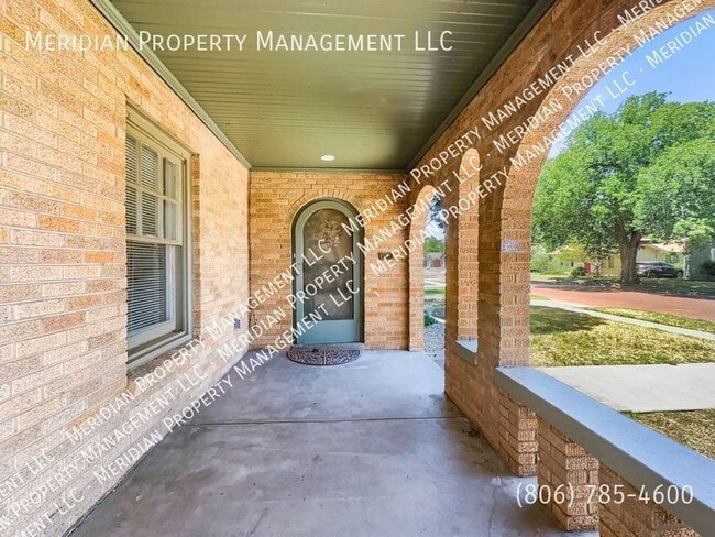 Building Photo - 2005 16th St