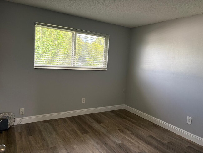 Building Photo - 5971 NW 17th Pl