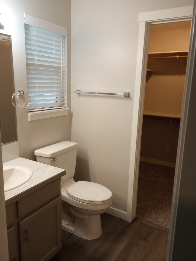 Building Photo - 9316 W Cory Ln