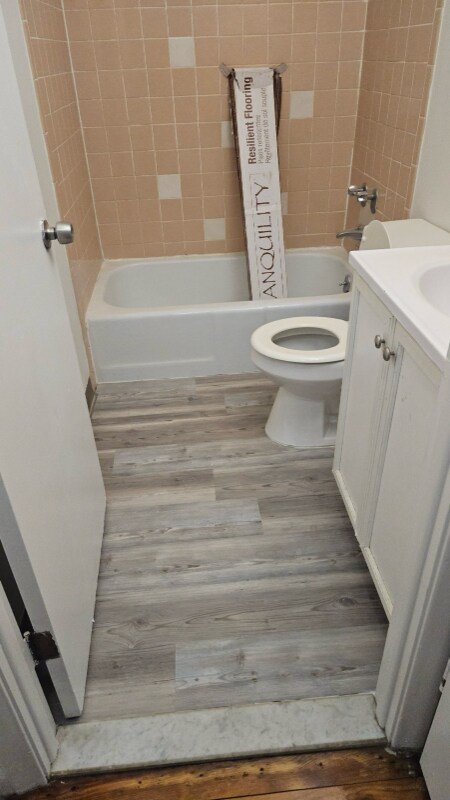 Building Photo - 575 Farmington Ave