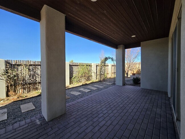 Building Photo - 12 Pinon Doblado