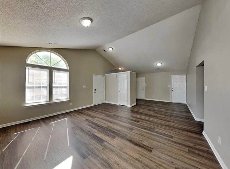 Building Photo - 8731 Purple Thistle Ln