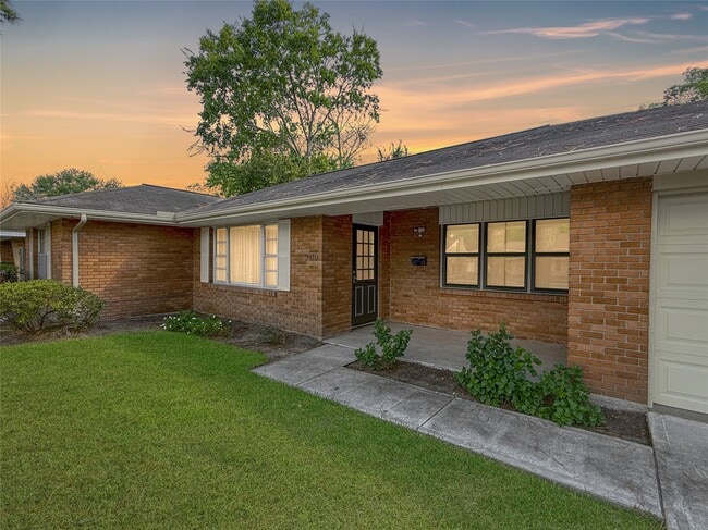 Building Photo - 3419 Linkwood Dr