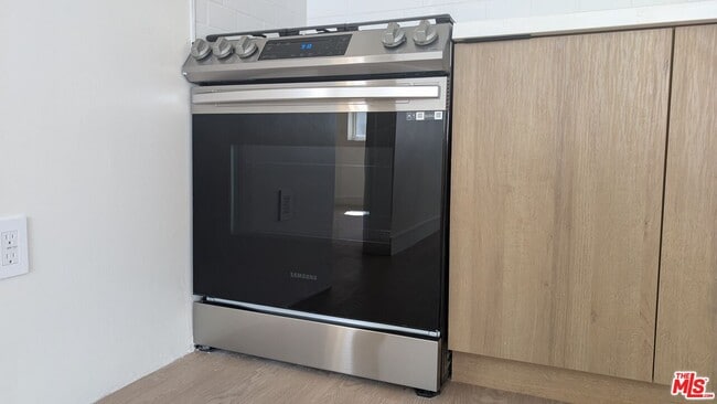 Building Photo - 1125 Lodi Pl