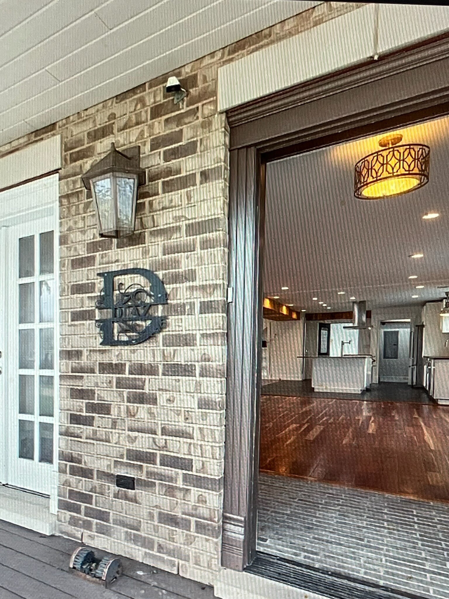 Building Photo - 7807 S Nagle Ave