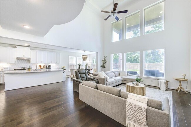 Building Photo - 4055 Woodland Meadow Dr