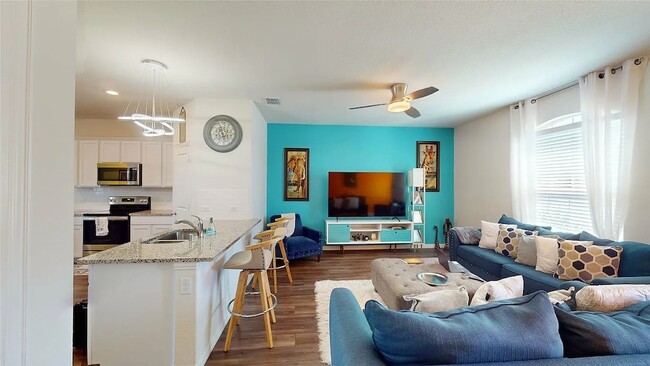 Building Photo - 4950 Parrington Dr