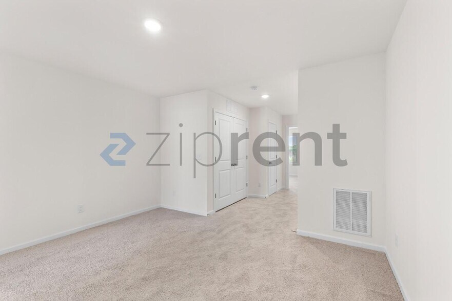 Building Photo - 1926 Tranquility Cir