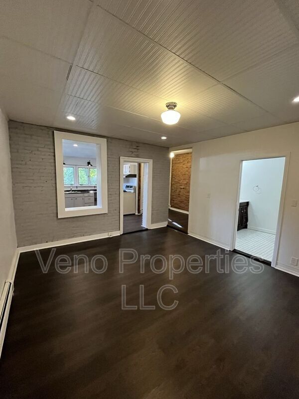 Building Photo - 3 Ashland Pl