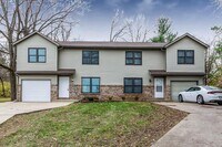 Building Photo - Willow Court Bloomington