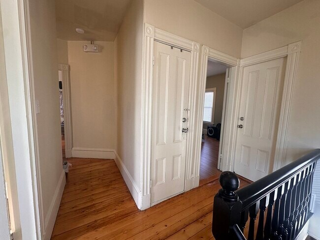 Building Photo - 374 Highland Ave