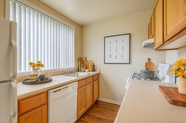 Building Photo - Gateway Station by OneWall