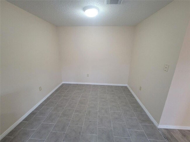 Building Photo - 456 Hunter Cir