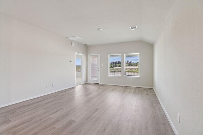 Building Photo - 416 Sunrise Ranch Dr