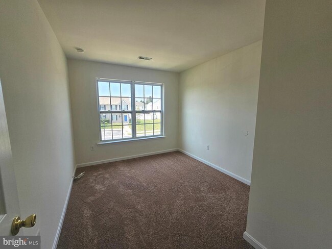 Building Photo - 124 Bay Hill Ln