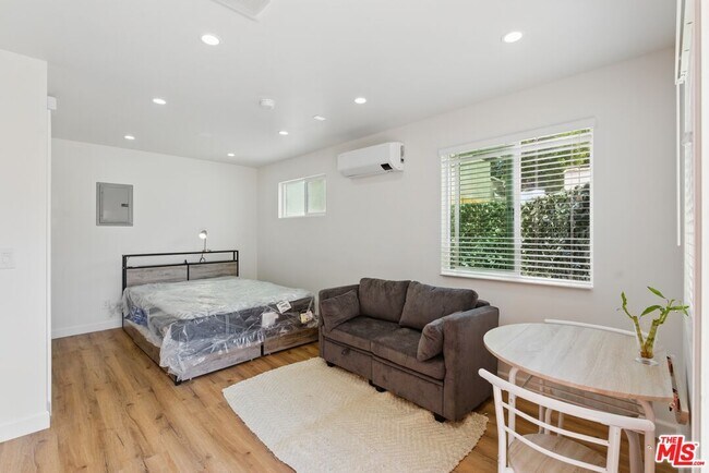 Building Photo - 1349 S Curson Ave