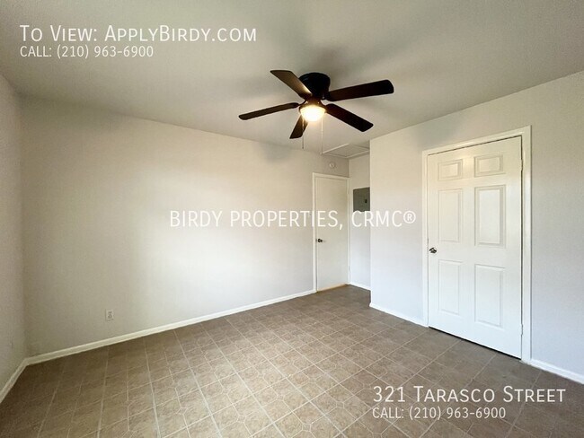 Building Photo - Charming 2-Bedroom Duplex in San Antonio, ...