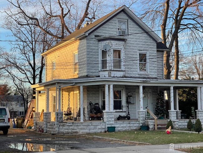 Building Photo - 577 Rahway Ave