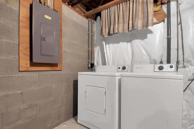 Building Photo - 7311 Kirkdale Dr