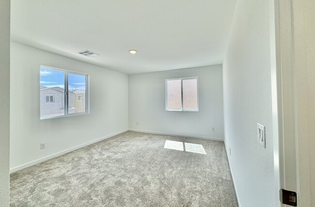 Building Photo - 9874 Lost Horse Ave