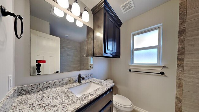 Building Photo - 4201 SE 38th St