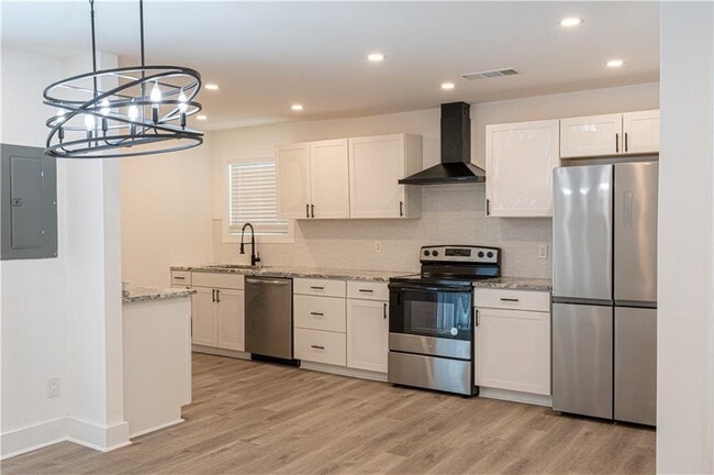 Building Photo - 3822 Bakers Ferry Rd SW